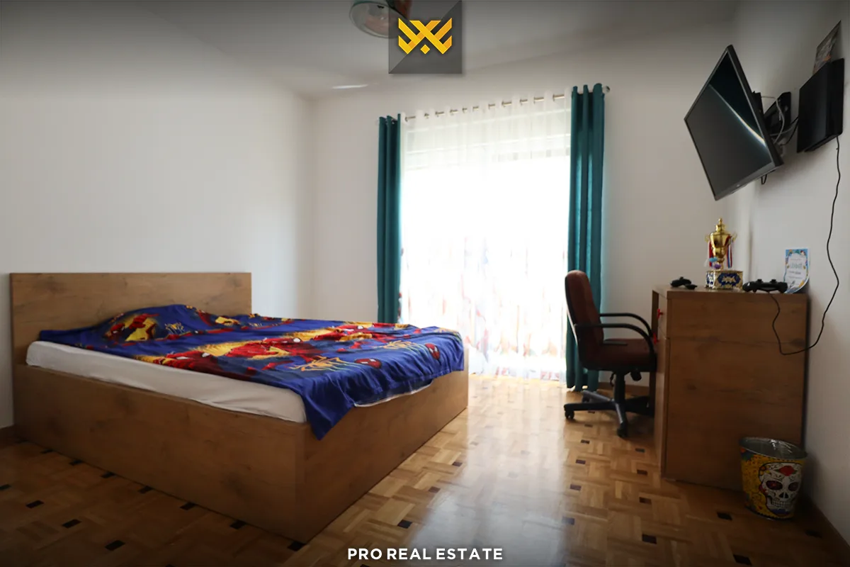 Shtëpi 200m² për #SHITJE në Gërmi.