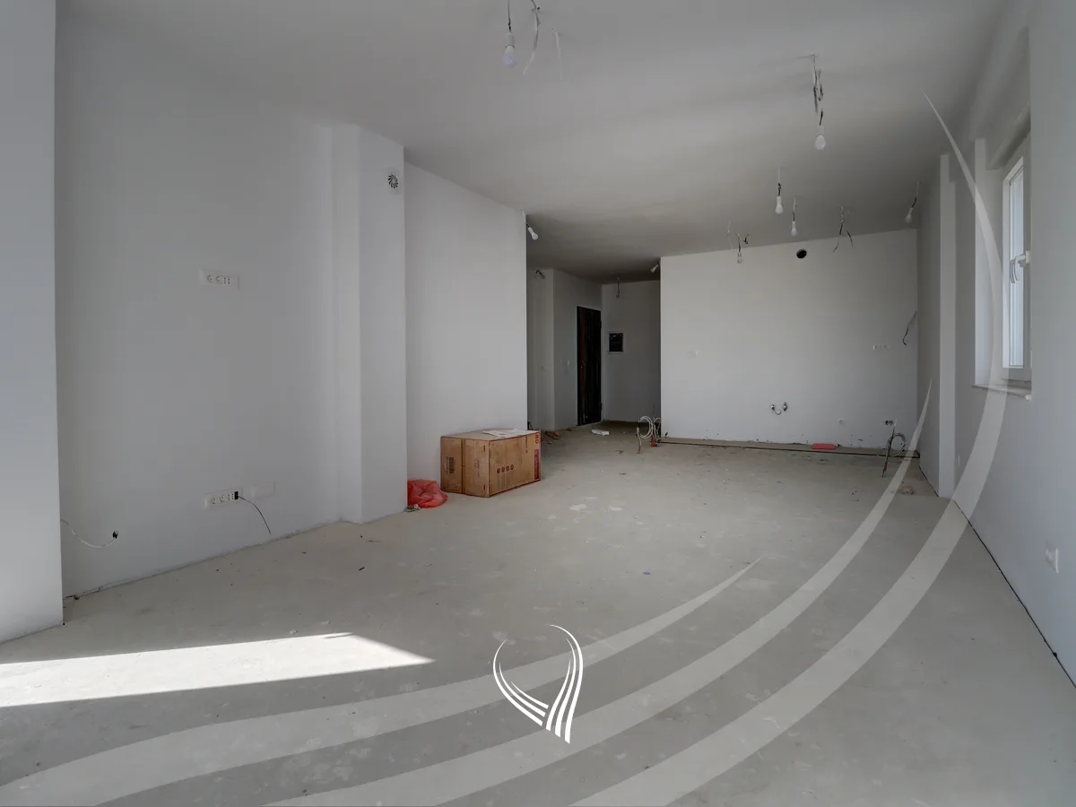 Banesë me 3 dhoma gjumi në shitje në lagjen Mati 1 – DP Partners