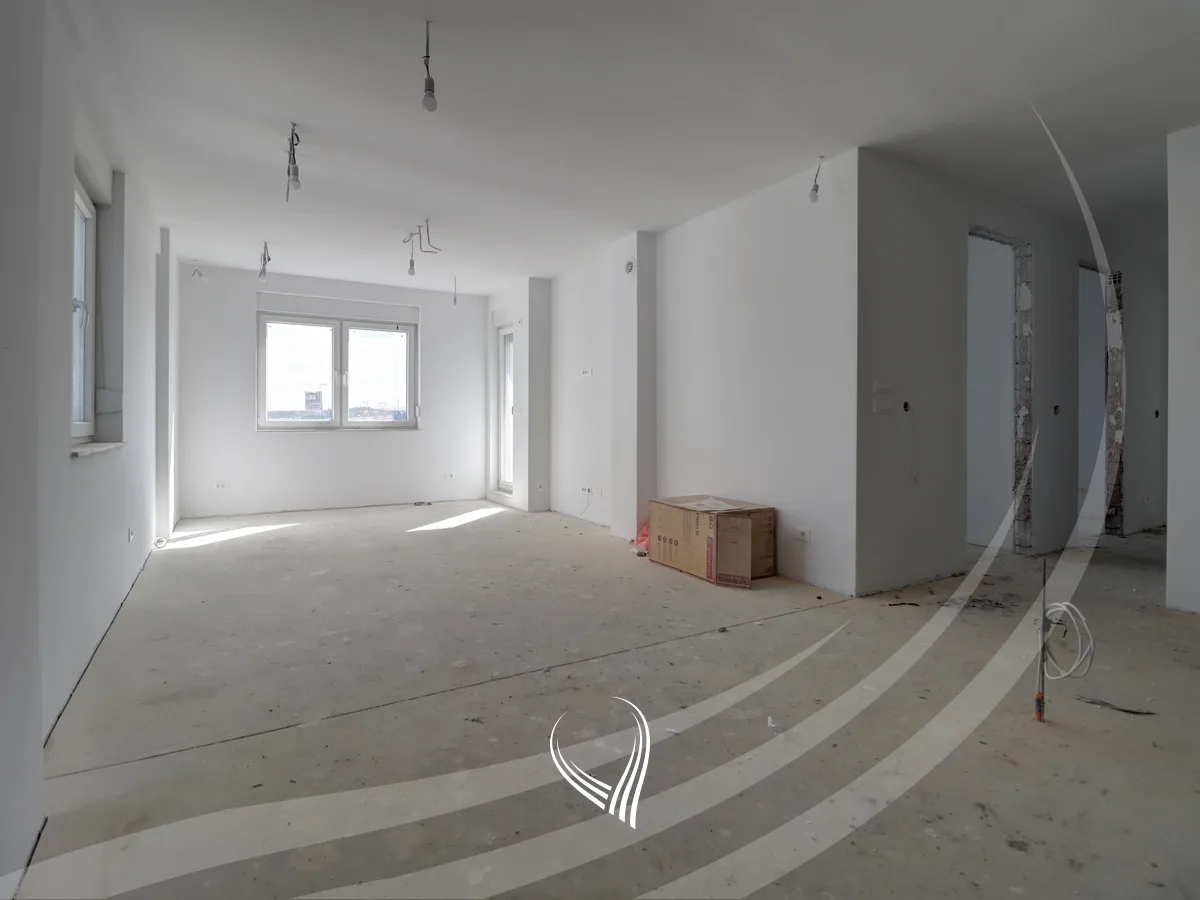 Banesë me 3 dhoma gjumi në shitje në lagjen Mati 1 – DP Partners