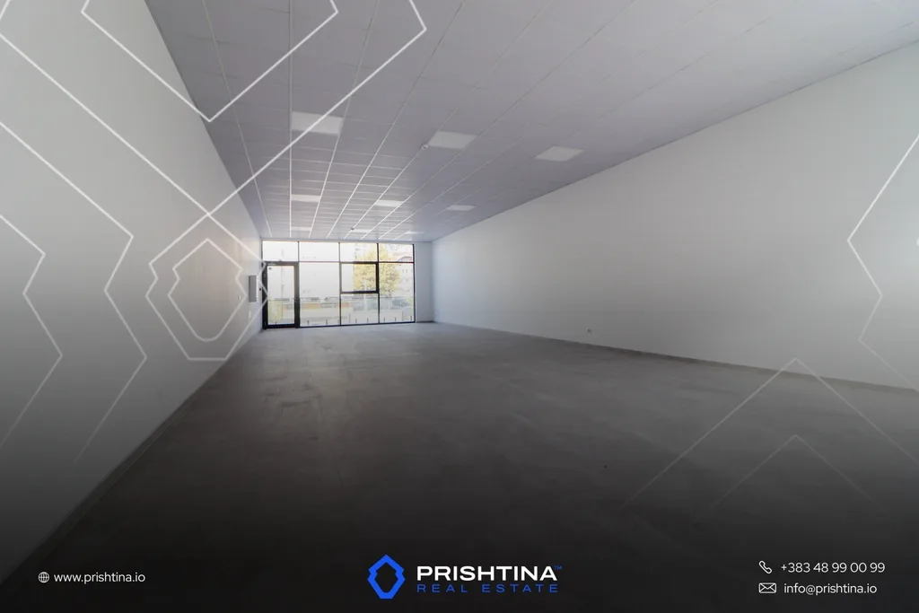 Lokal me qira 125m² te Rruga B