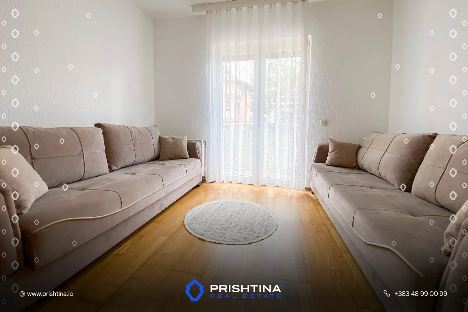 Shtëpi me qira 250m² + 3 ari në Emshir
