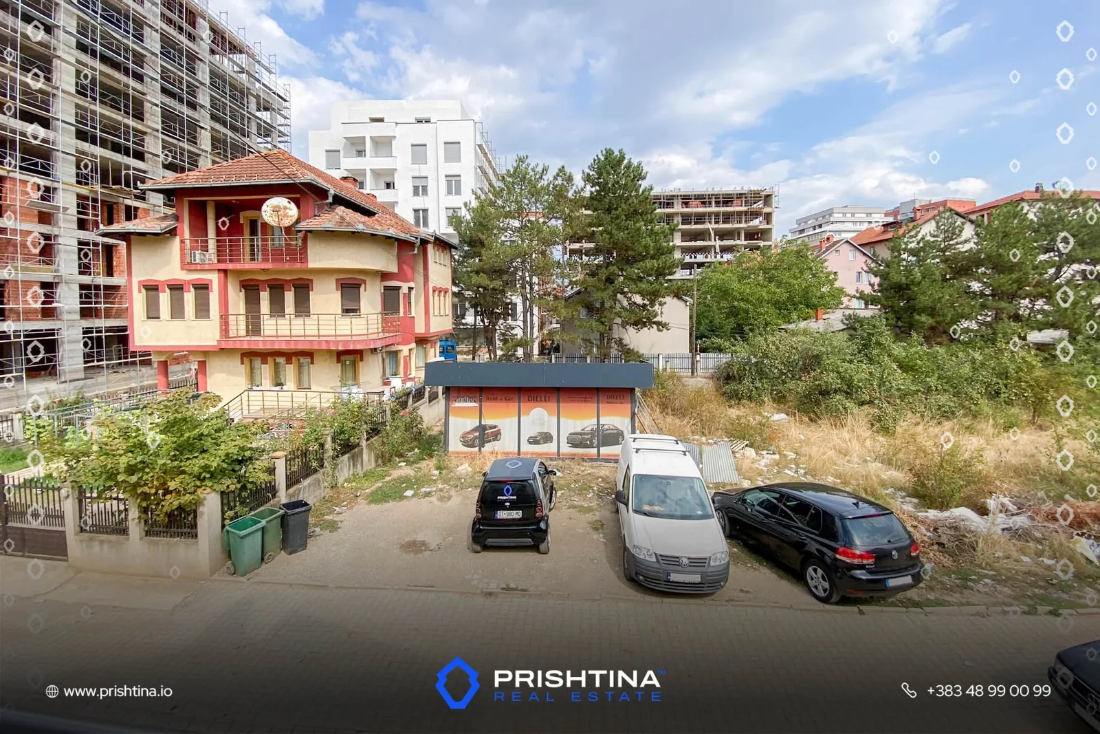 Shtëpi me qira 250m² + 3 ari në Emshir