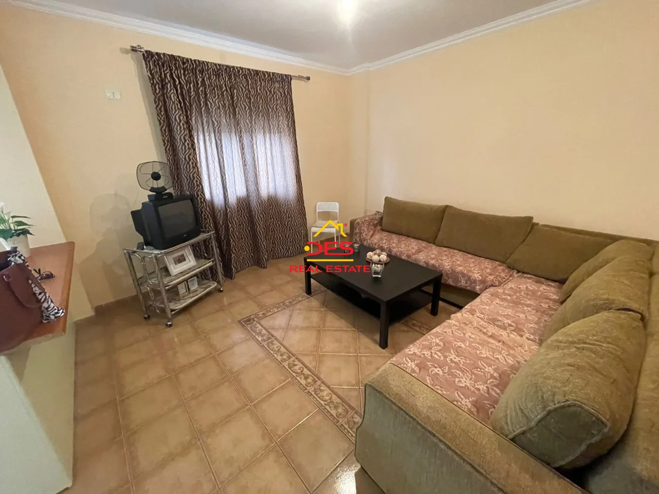 Jepet apartament 2+1 me qera në lagjien pavarësia,vlorë