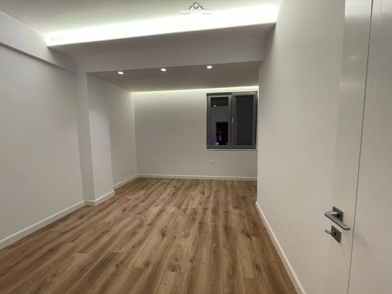 Apartament Ne Shitje 2+1+2 Tek Rruga e Kavajes (ID B120666) Tirane