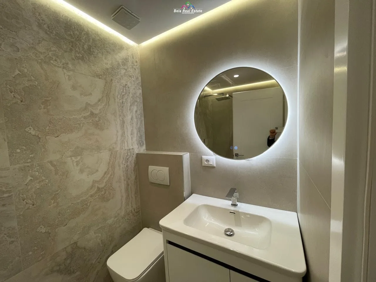Apartament Ne Shitje 2+1+2 Tek Rruga e Kavajes (ID B120666) Tirane