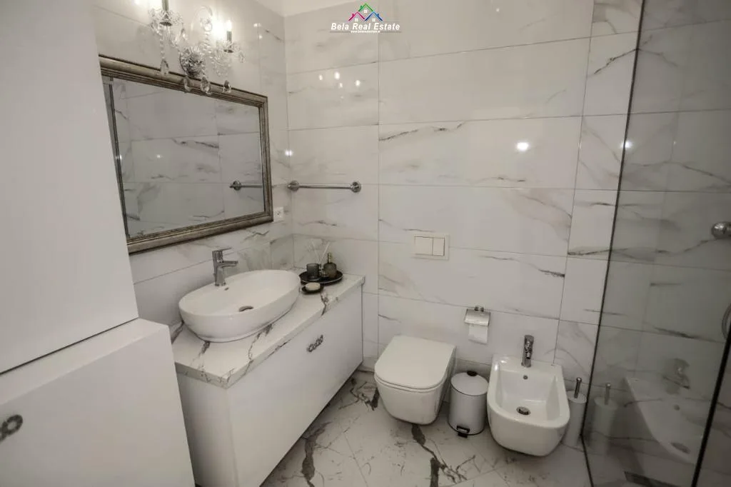 Apartament me qera 1+1 Tek 21-Dhjetori (ID B210154) Tirane