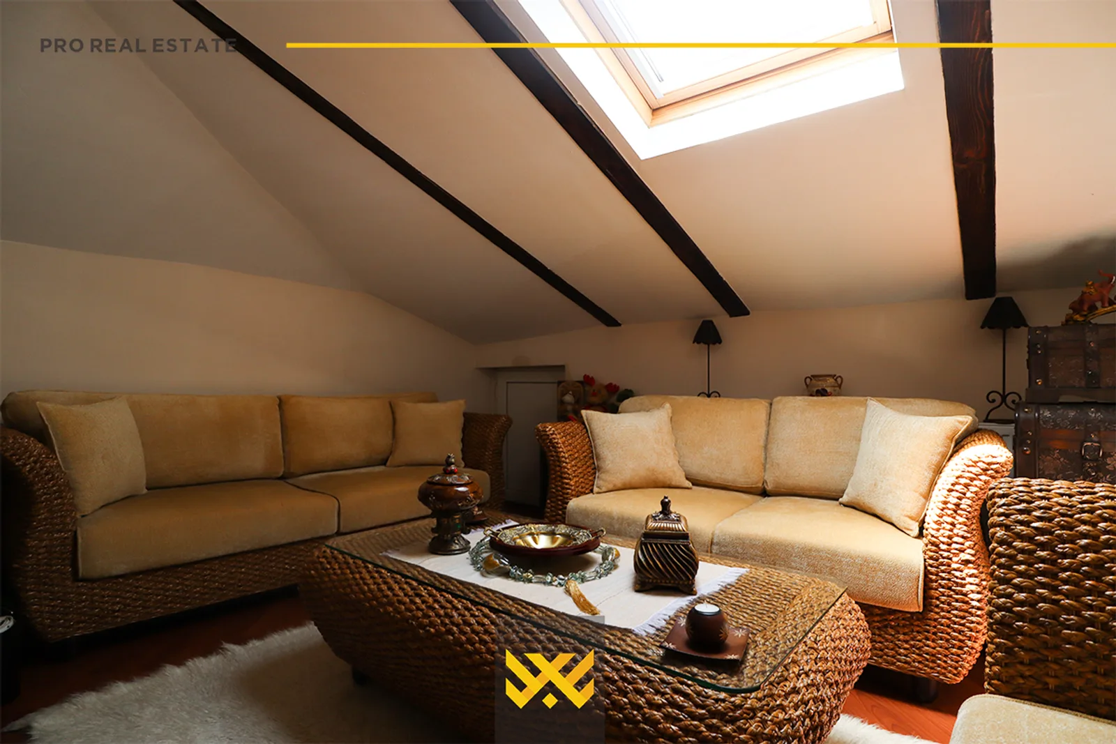 Shtëpi 240m² në #SHITJE në Qendër.