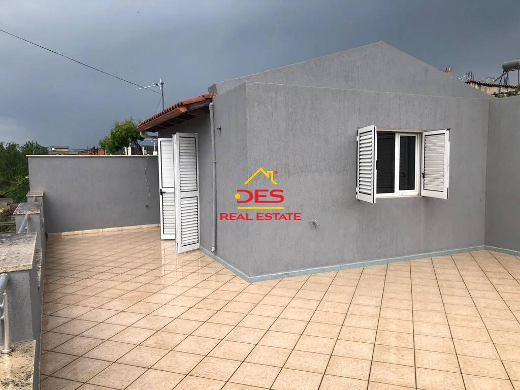 Shitet vilë 2 kate pranë elektrikut ,vlore
