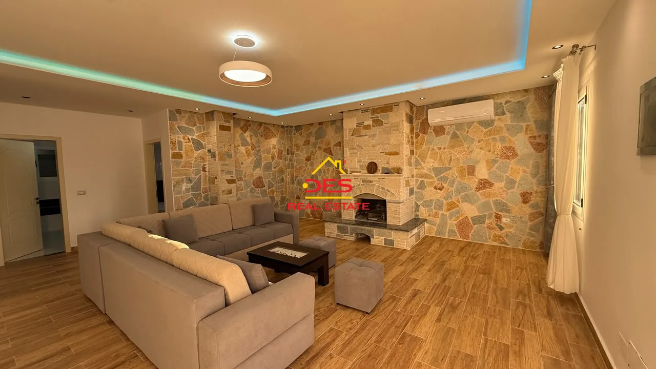 Jepet me qira shtëpi private te 7 pallatet, vlorë