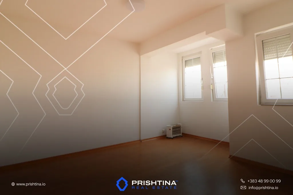 Banesë në shitje 60m² në Ulpianë