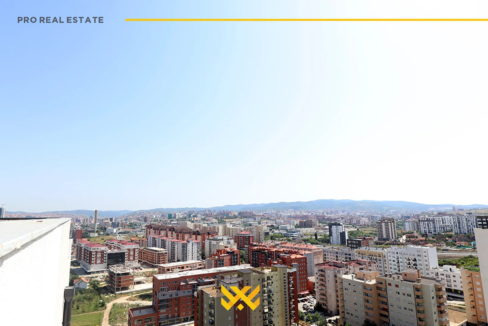 Banesë – Penthouse 150m² + 100m² në #SHITJE në Emshir.