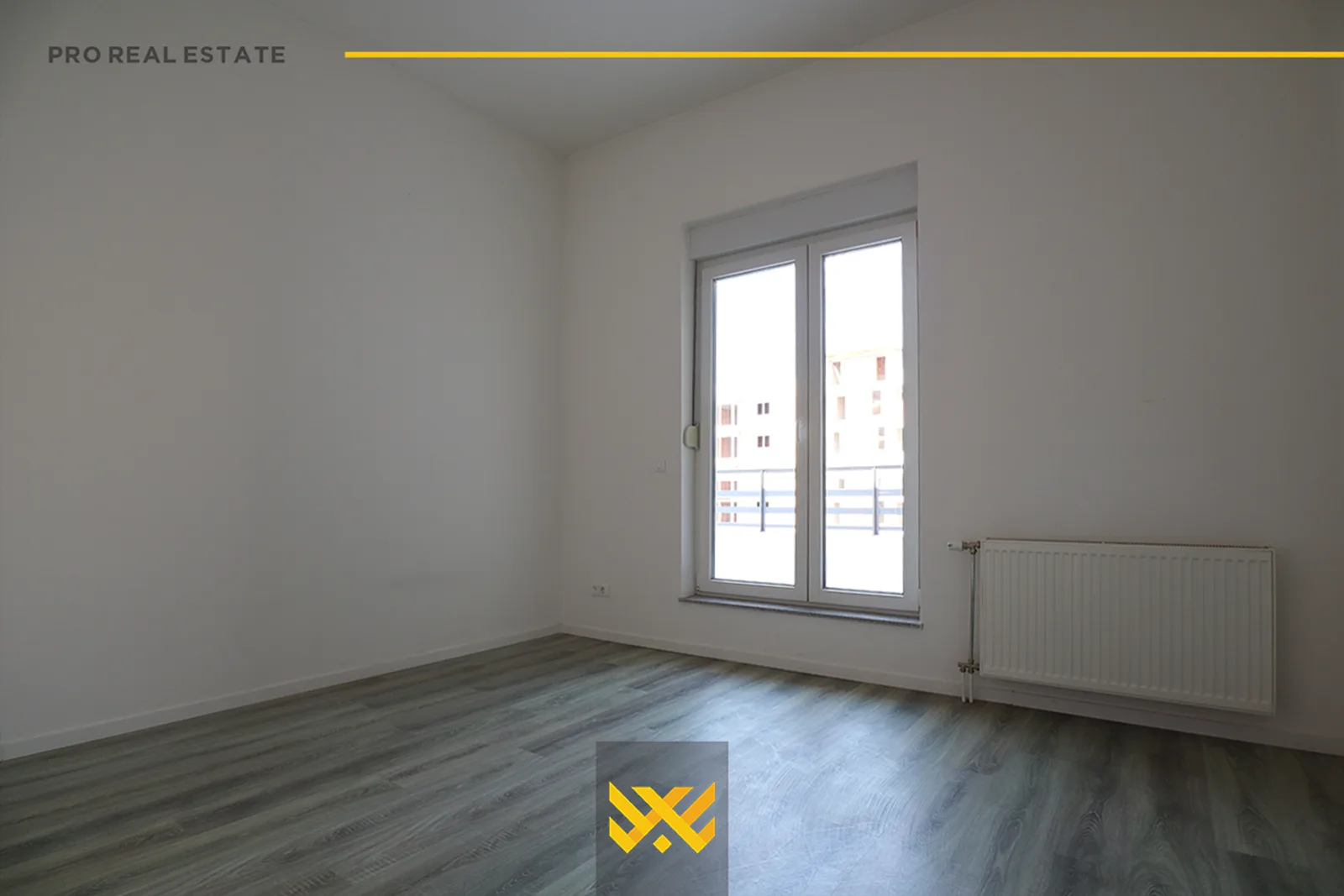 Banesë – Penthouse 150m² + 100m² në #SHITJE në Emshir.
