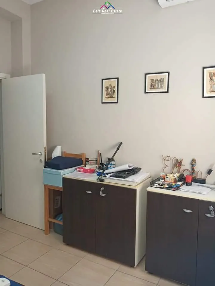 Zyre Me Qera Ne Bllok (ID BZ2409) Tirane