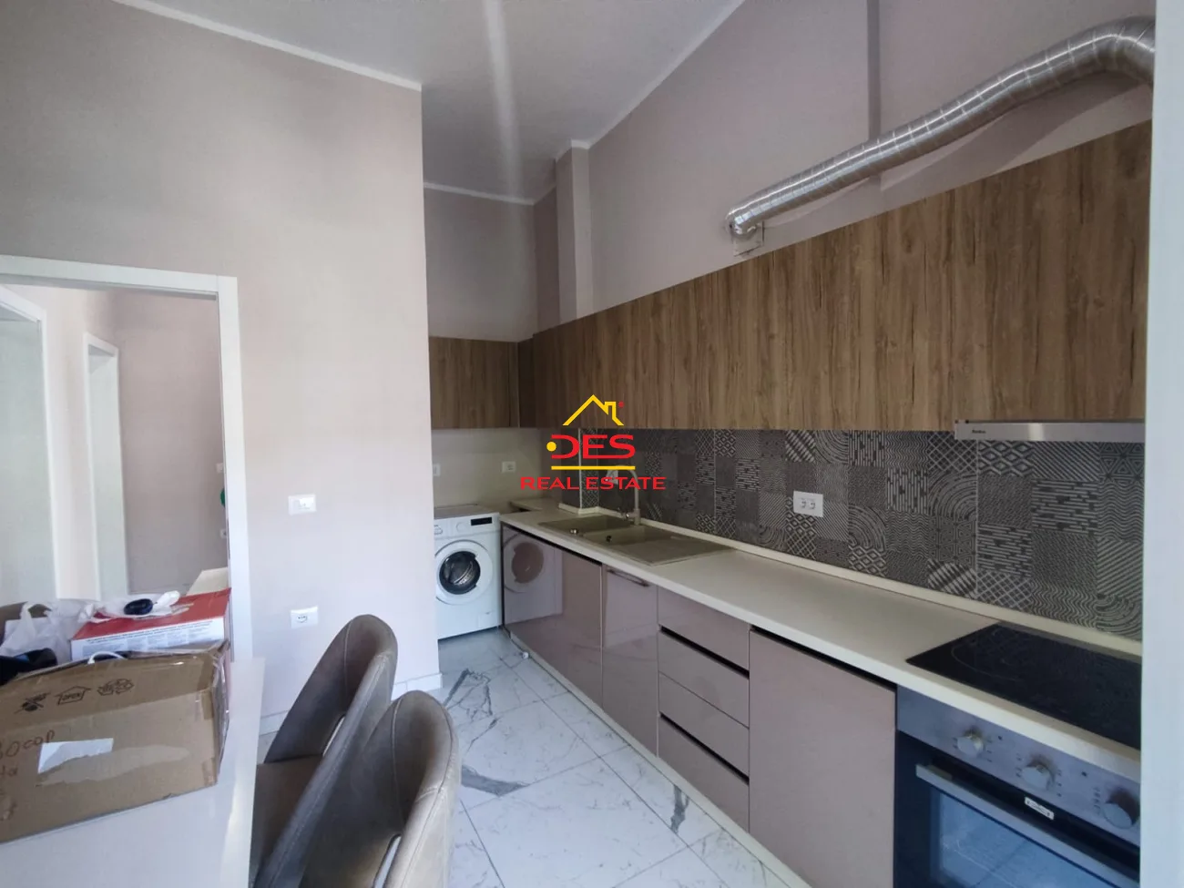 Jepet me qira apartament 1+1 ne myslym shyri, tirane