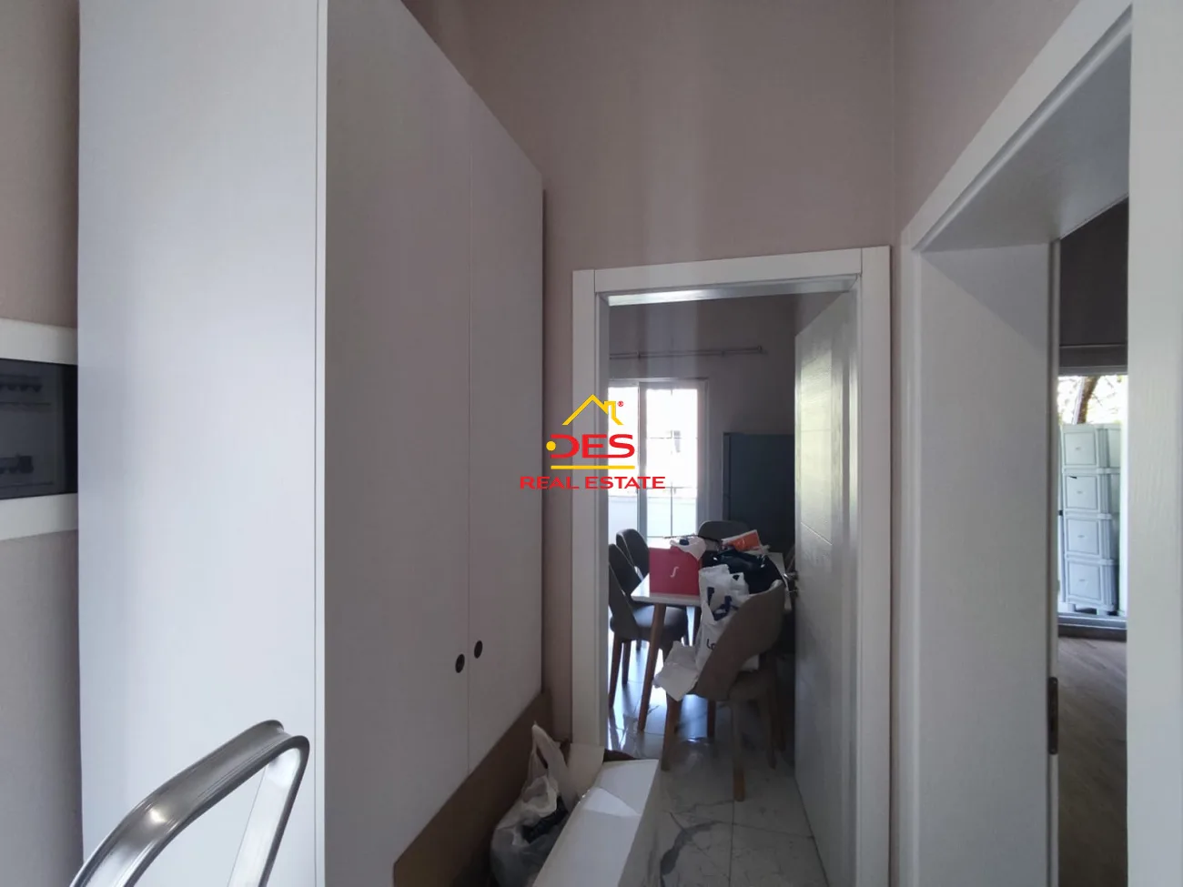 Jepet me qira apartament 1+1 ne myslym shyri, tirane