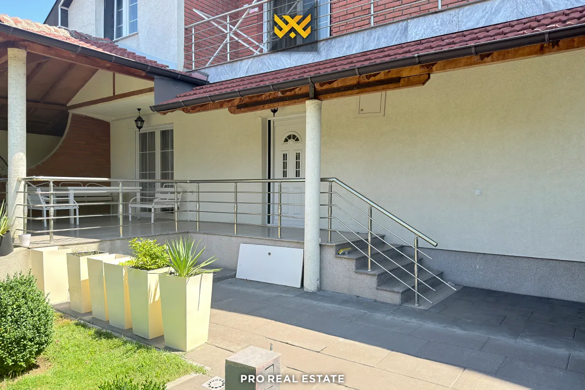 Shtëpi 220m² për #SHITJE në Ferizaj