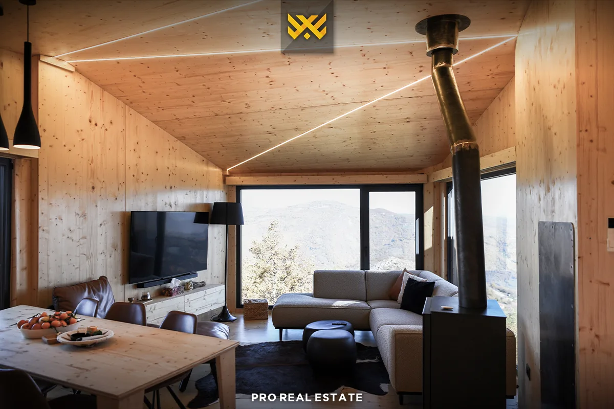 Villa 70m² për #SHITJE në Novobërdë.
