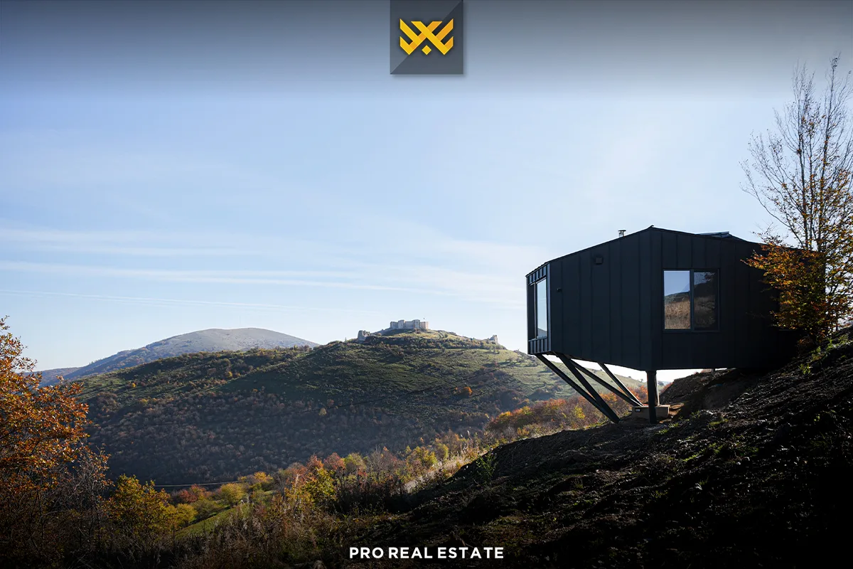 Villa 70m² për #SHITJE në Novobërdë.