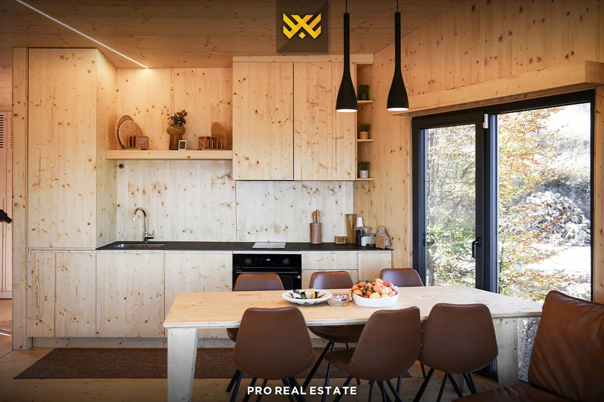 Villa 70m² për #SHITJE në Novobërdë.