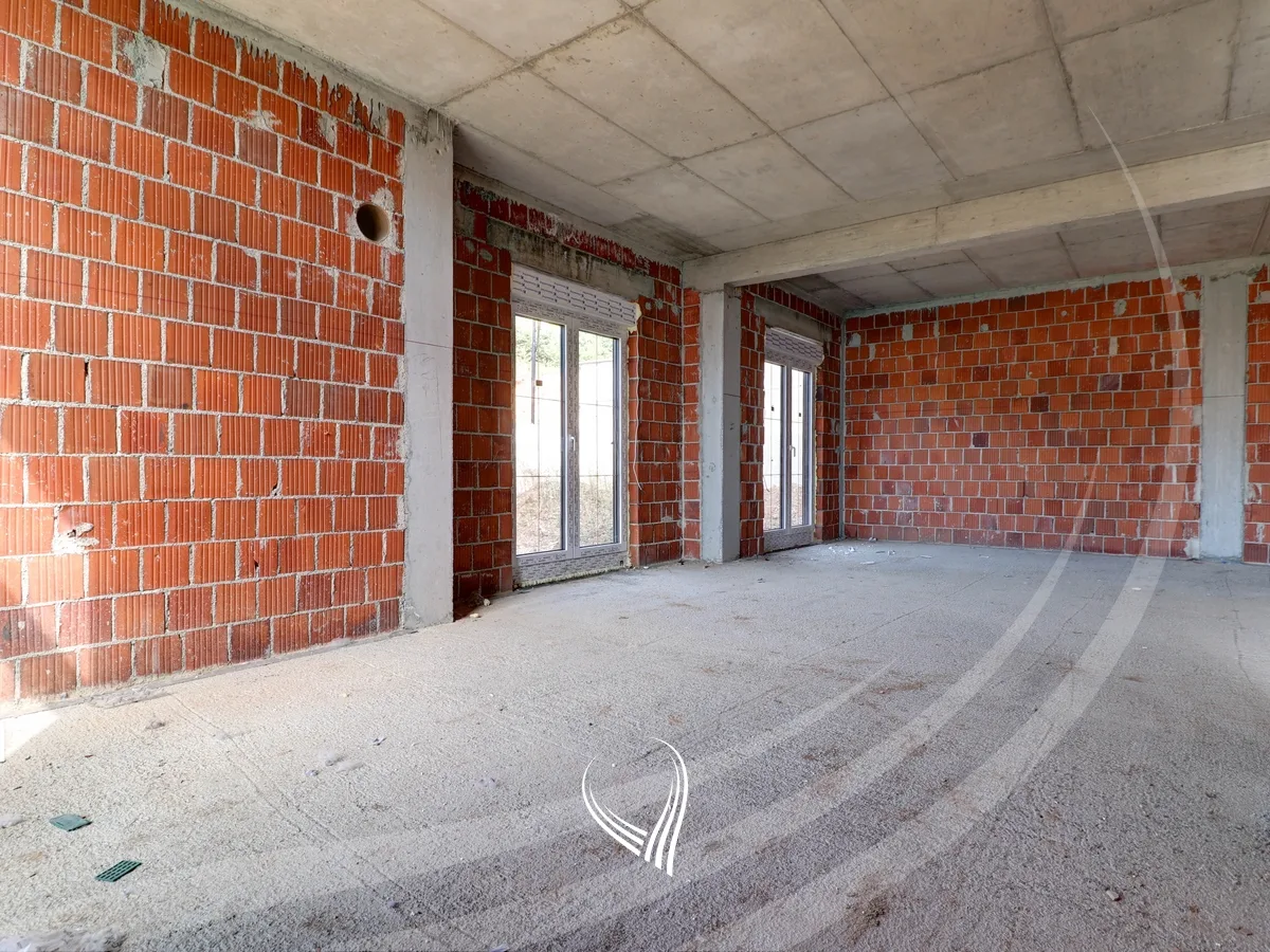 Shtëpi 350m2 – TIPI C, në shitje në lagjen Royal Green Residence – Zllatar