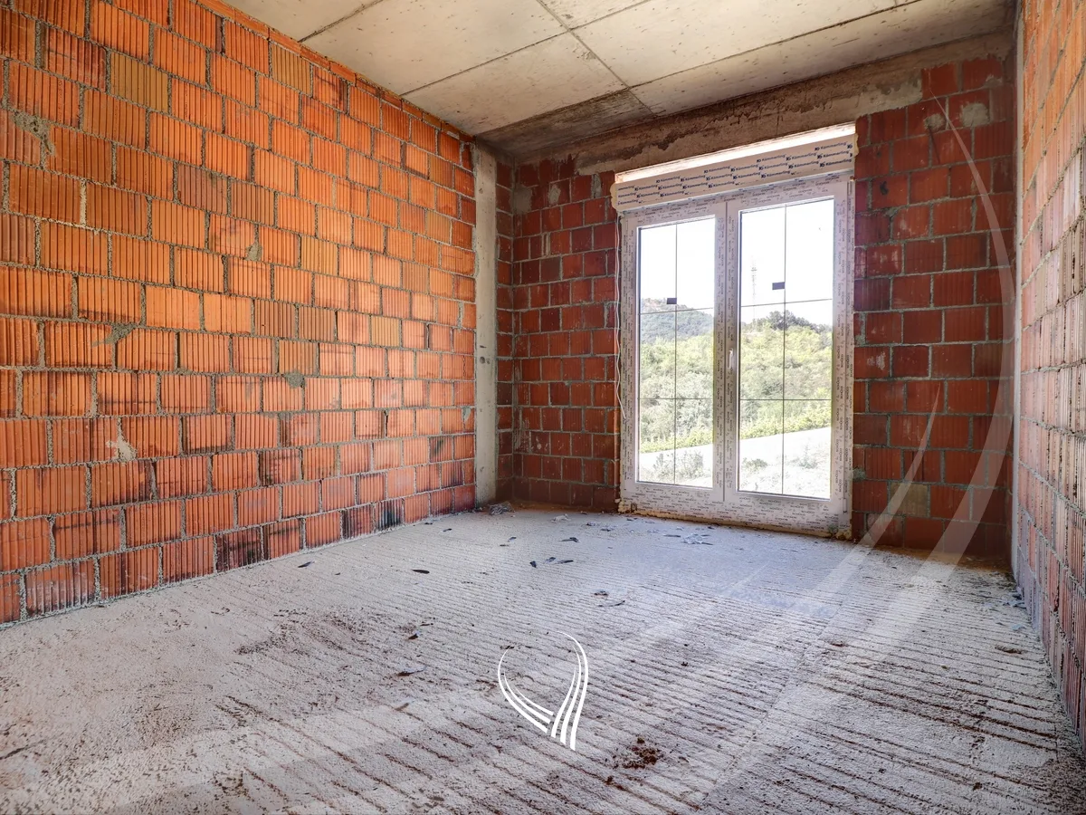 Shtëpi 350m2 – TIPI C, në shitje në lagjen Royal Green Residence – Zllatar