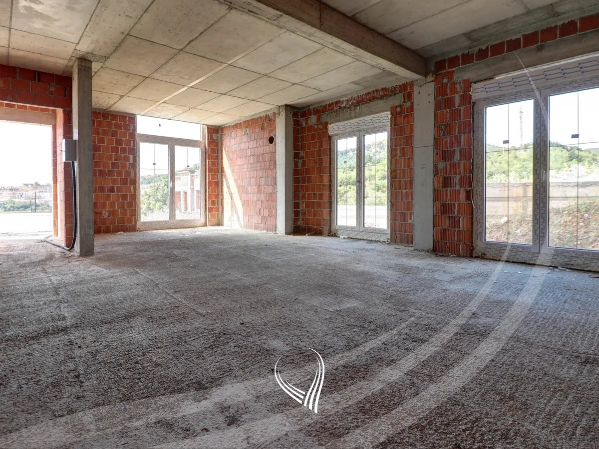 Shtëpi 350m2 – TIPI C, në shitje në lagjen Royal Green Residence – Zllatar