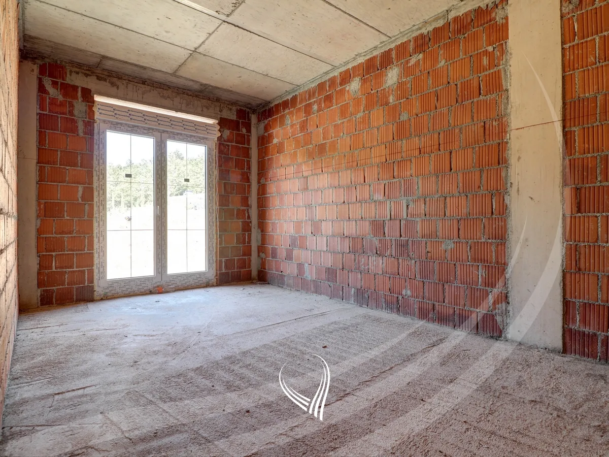 Shtëpi 350m2 – TIPI C, në shitje në lagjen Royal Green Residence – Zllatar
