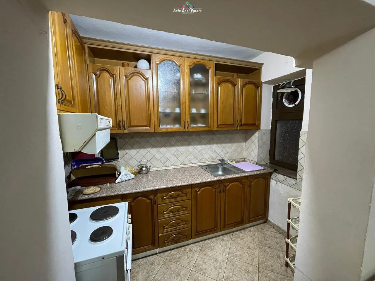Apartament Me Qera 1+1 Ne Myslym Shyr (ID B211102) Tirane