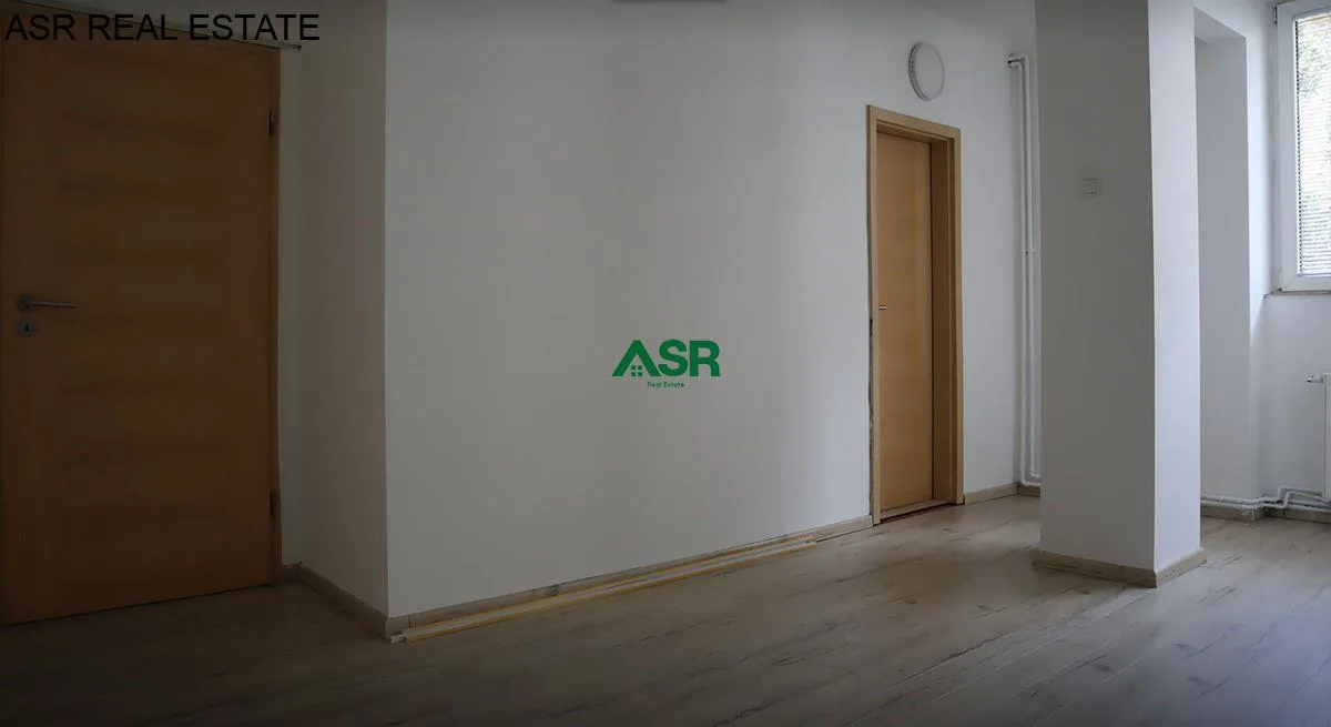 #ID:3133 Banesë/Zyre 72m2 me #qira në Qendër të Prishtinës, Rr. Rexhep Luci