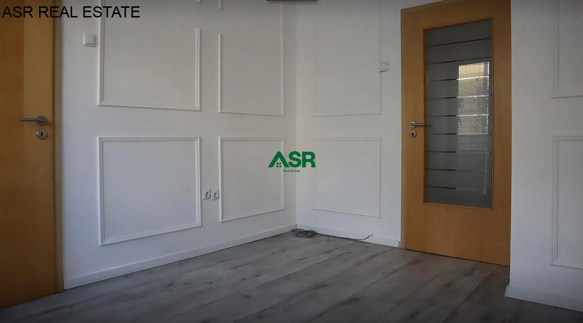 #ID:3133 Banesë/Zyre 72m2 me #qira në Qendër të Prishtinës, Rr. Rexhep Luci