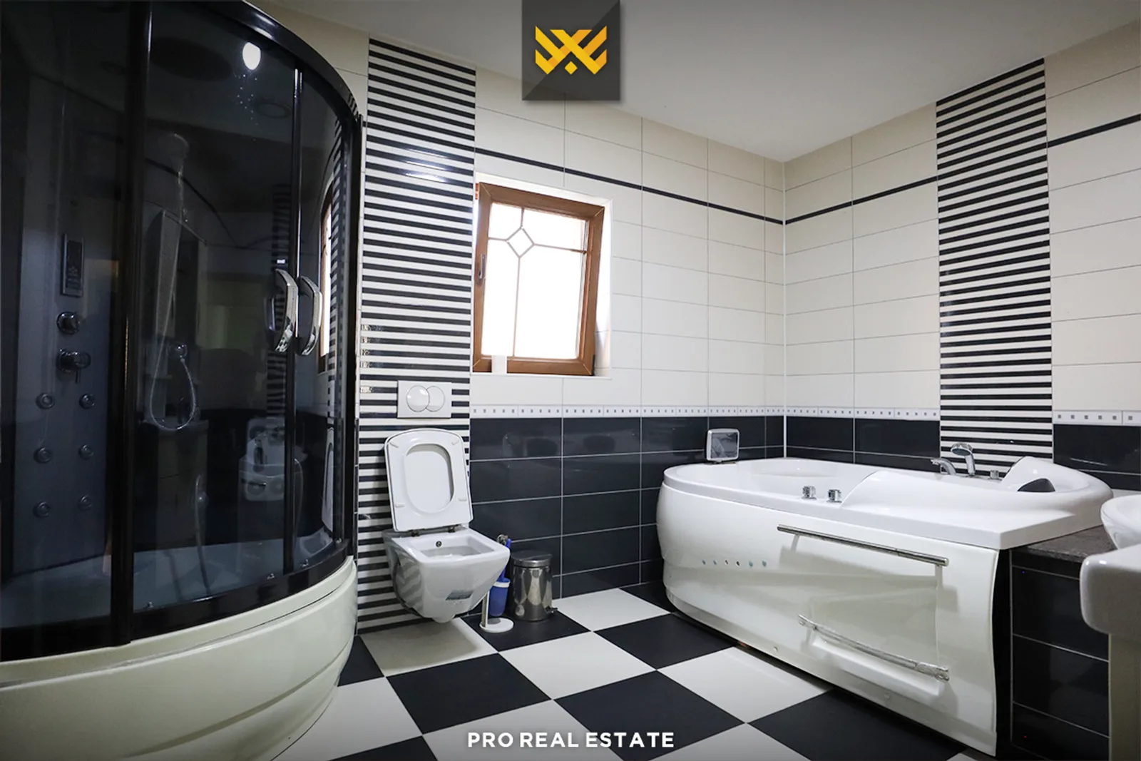 Shtëpi 345.46m² me #QIRA në Lagjen Qëndresa