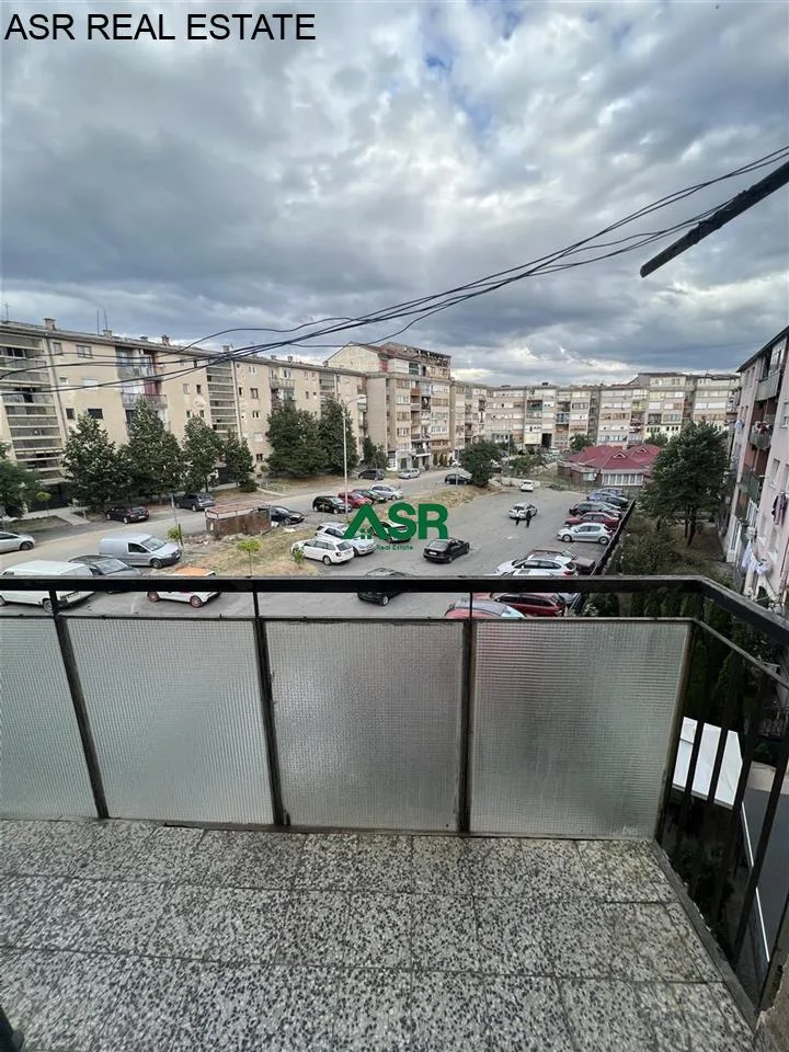 Lëshohet banesa me #qira në lagjën ulpiana