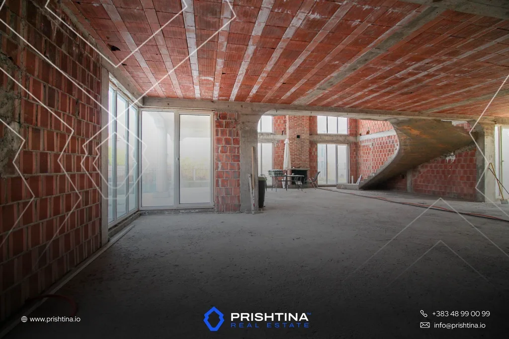 Shtepi për #shitje 465m² + 5 ari në Veternik 🏡✨