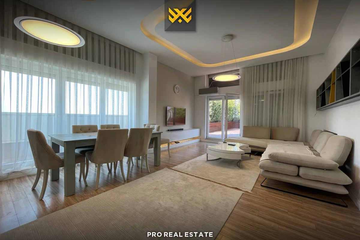 Banesë Penthouse 148m² + 180m² me #QIRA te Rruga C