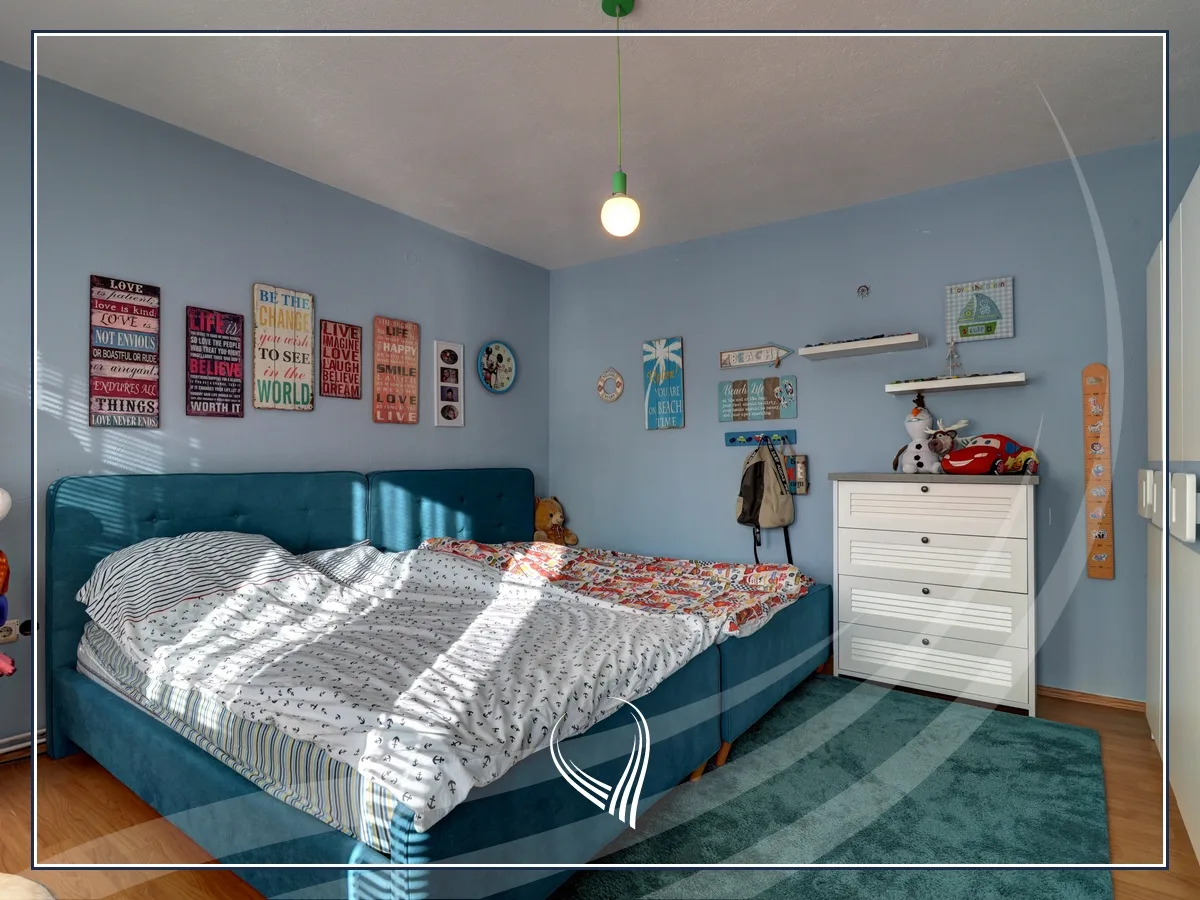 Shtëpi me 4 dhoma gjumi me qira në lagjen Arbëria – Dragodan