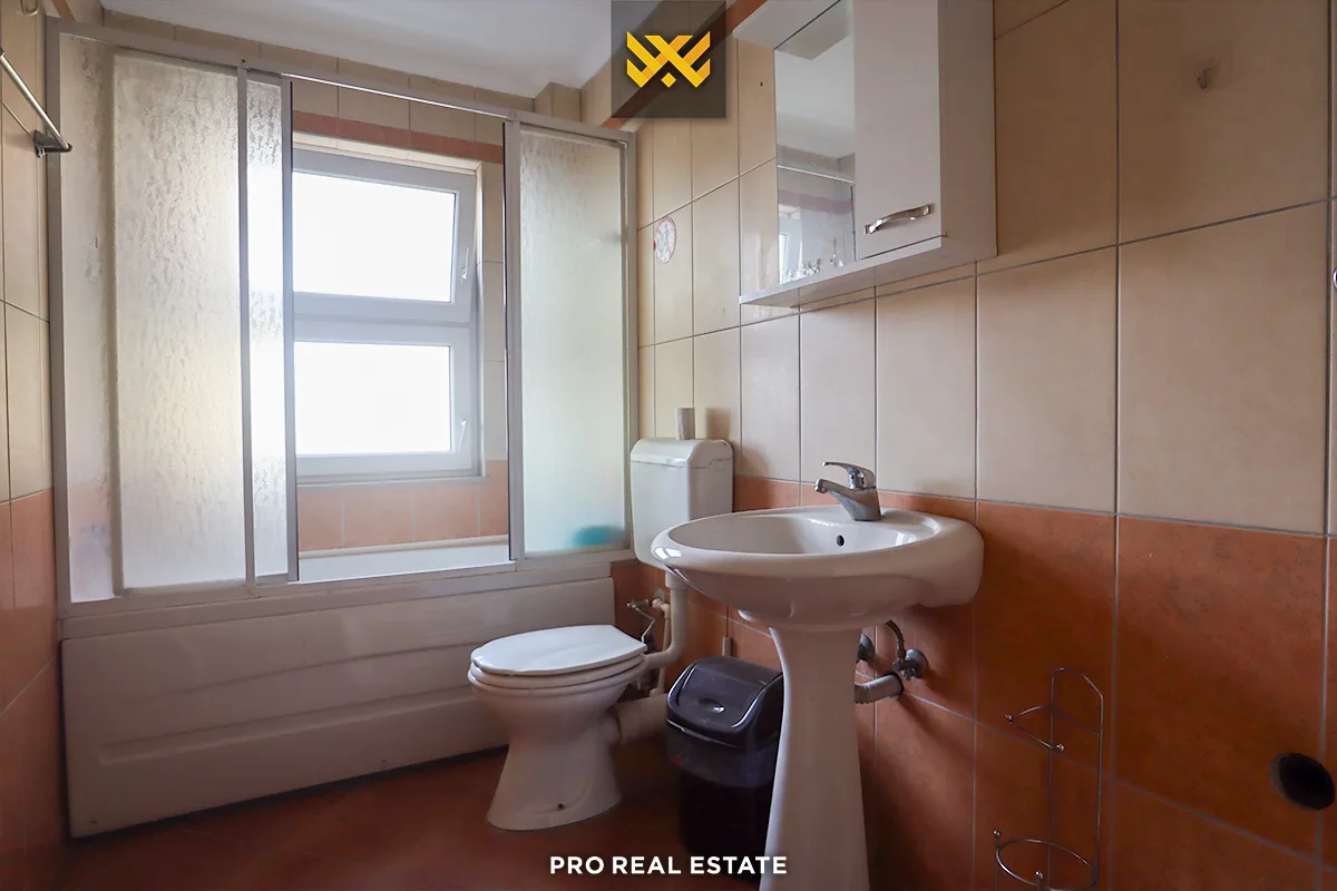 Banesë / Zyrë 55m² me #QIRA në Qendër