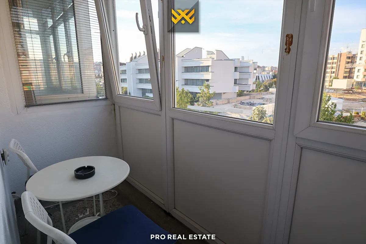 Banesë / Zyrë 55m² me #QIRA në Qendër