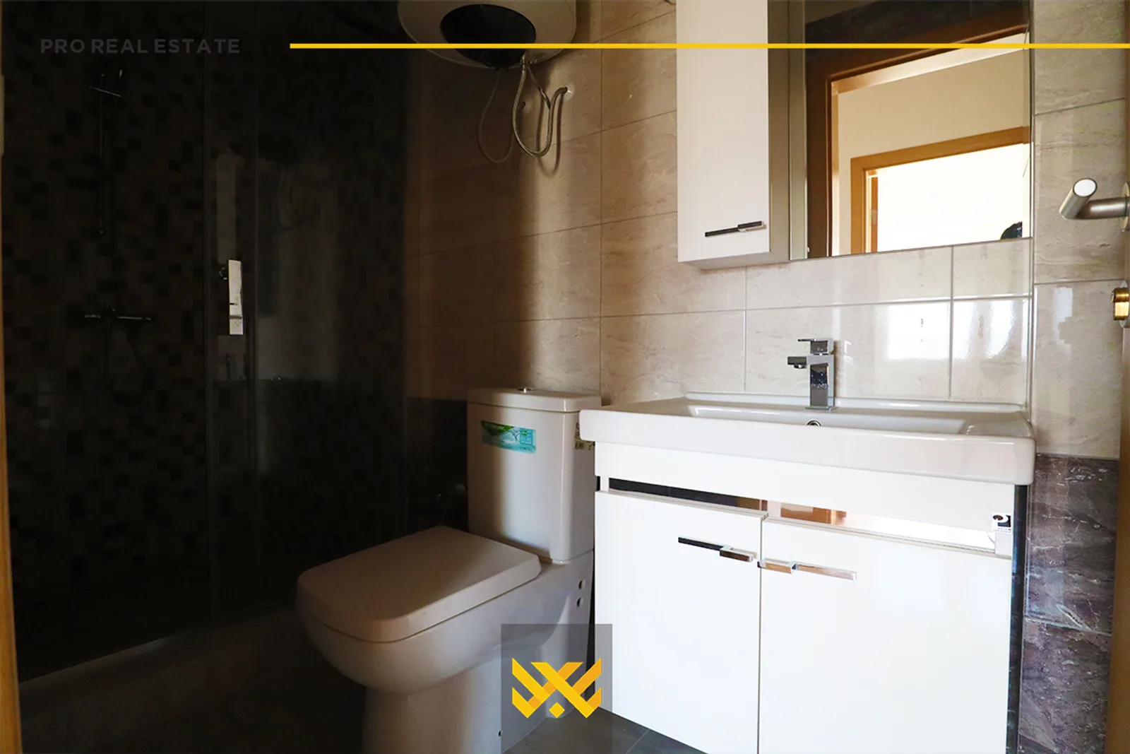 Banesë 113m² në #SHITJE në Tophane.