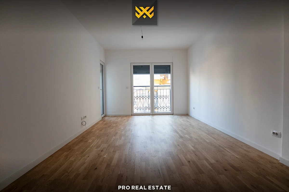 Banesë - Zyrë 60m² me #QIRA në Lagjen e Muhaxherëve.