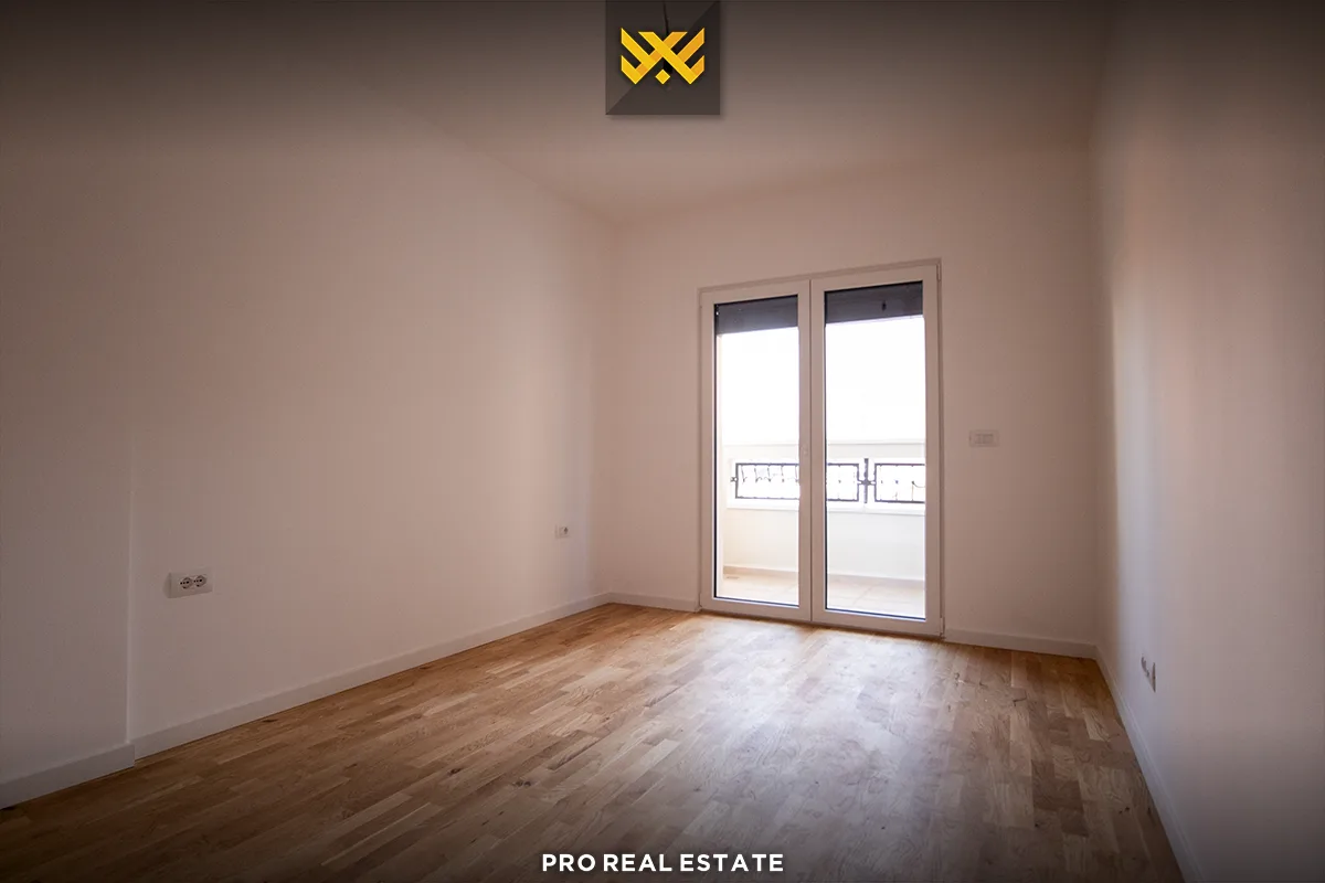 Banesë - Zyrë 60m² me #QIRA në Lagjen e Muhaxherëve.