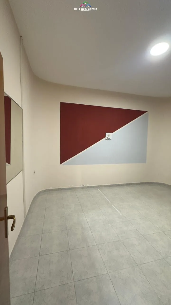 Zyre Me Qera Tek Rruga e Durresit (ID BZ2744) Tirane