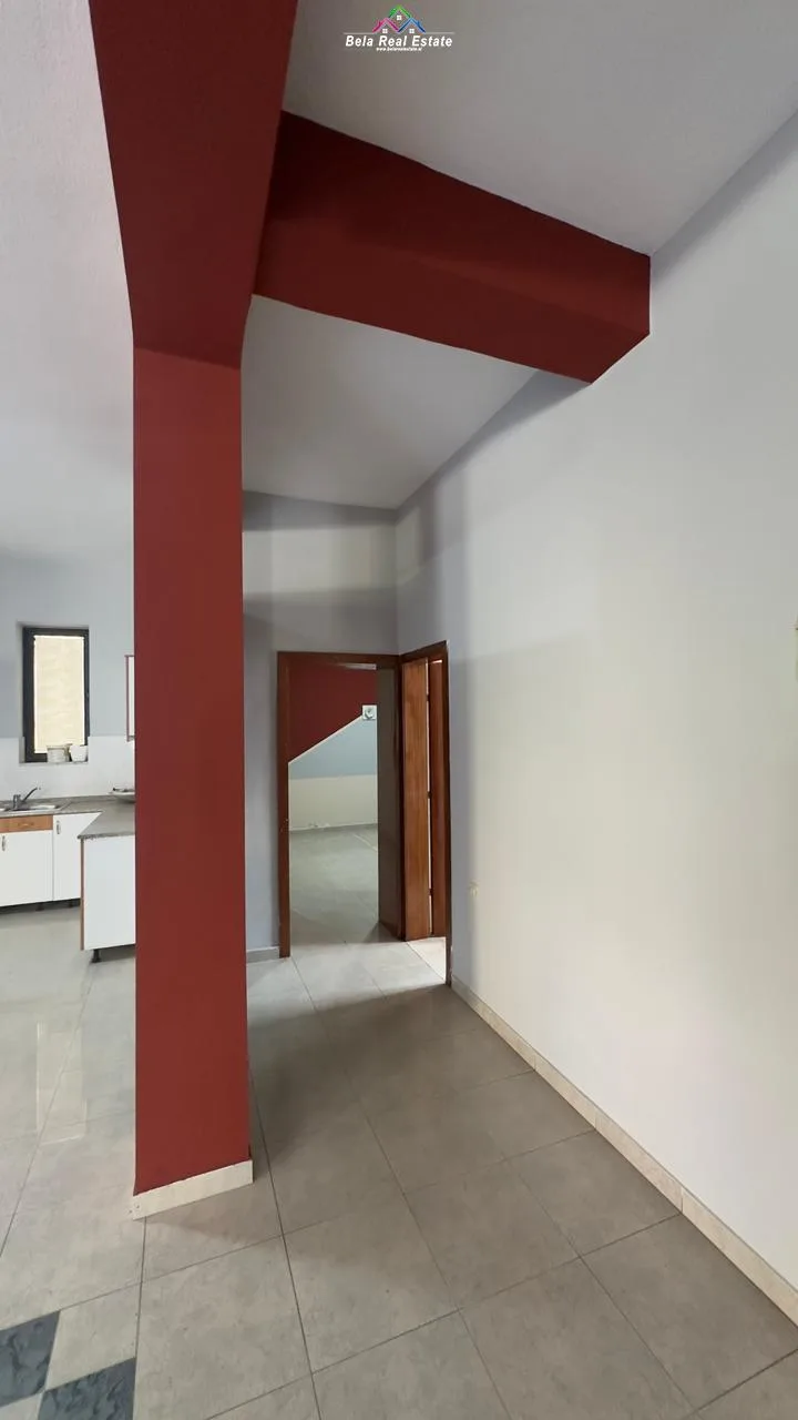 Zyre Me Qera Tek Rruga e Durresit (ID BZ2744) Tirane