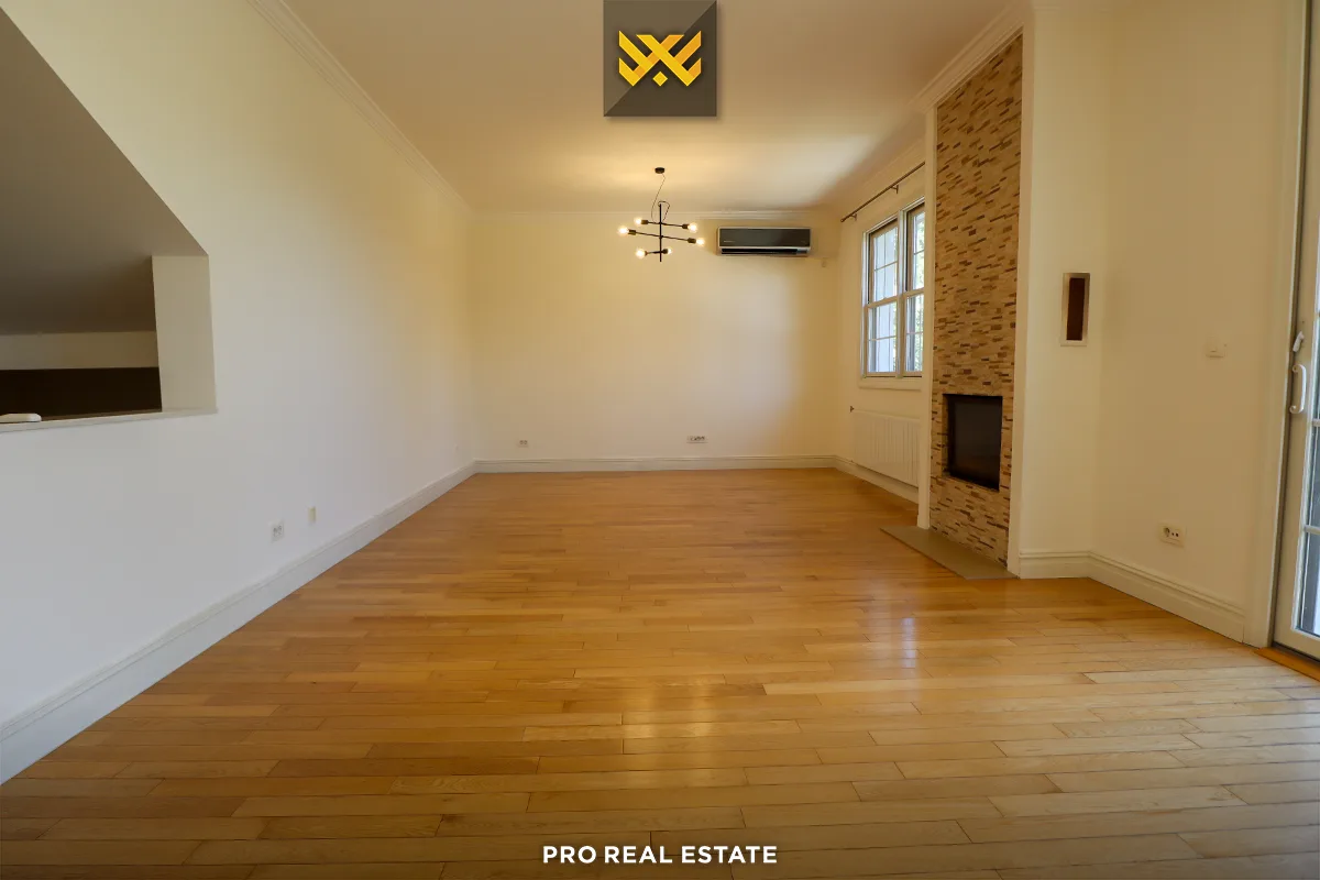Shtëpi 264m² me #QIRA në Lagjen Fshati Ndërkombëtar