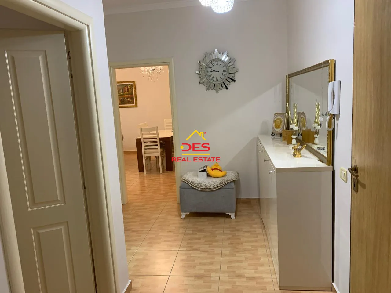 Jepet me qira apartament 2+1 në lagjen ‘kongresi elbasanit’, elbasan.