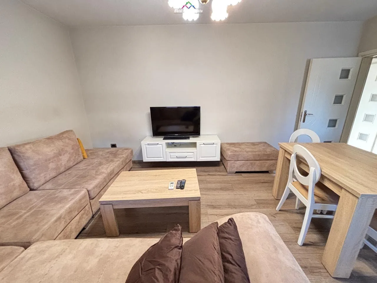 Apartament Me Qera 1+1 Tek 21 Dhjetori (ID B211402) Tirane