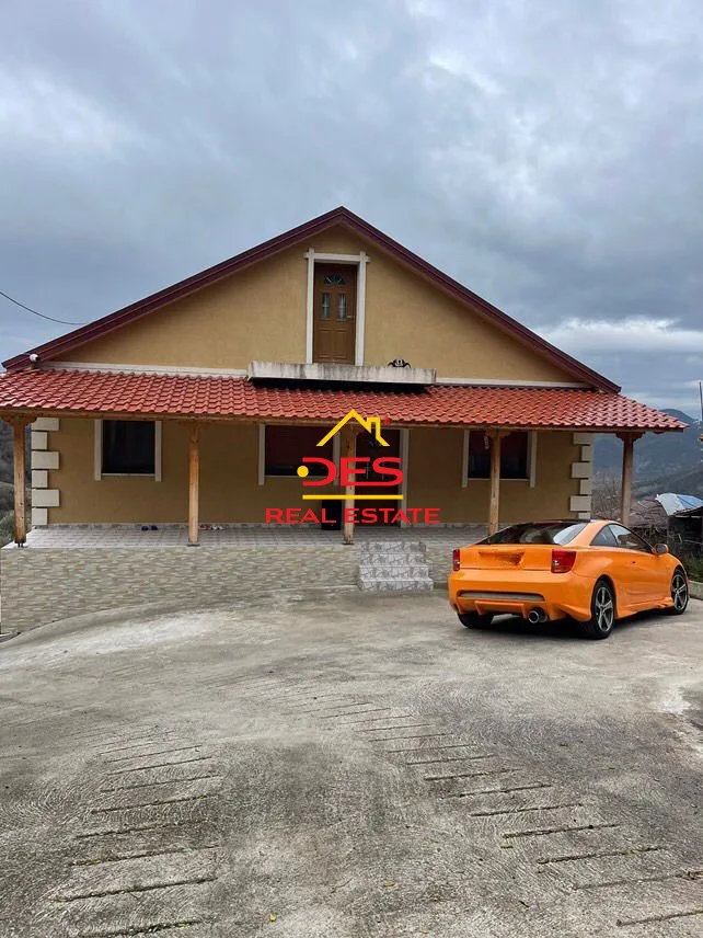 Shitet shtëpi private 2 katëshe në tërbaç, elbasan