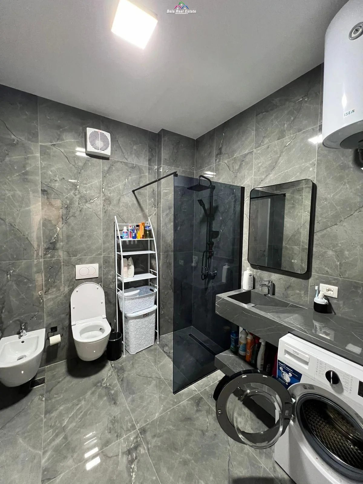 Apartament Me Qera 2+1+ Post Parkim Tek 5 Maji ( ID B2201753) Tirane