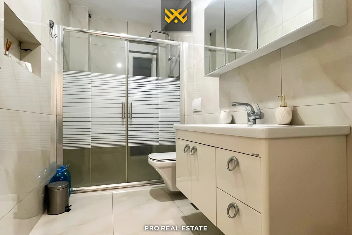 Banesë 136m² me #QIRA në Dragodan
