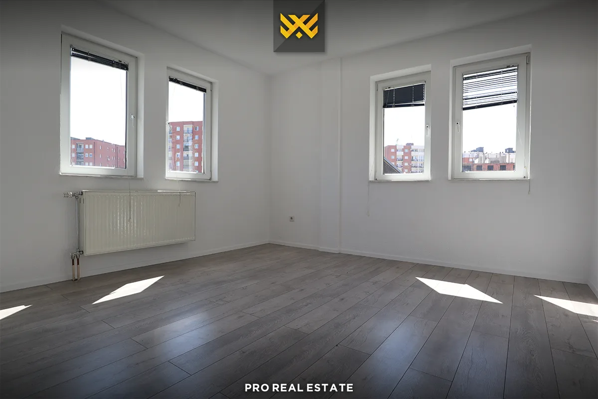 Kat shtëpie - Zyrë 84m² me#QIRA në Lagjen e Spitalit.