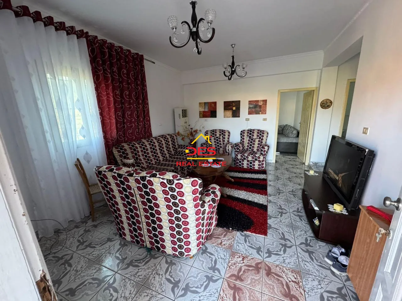 Shitet shtëpi private + truall në selenicë, vlorë